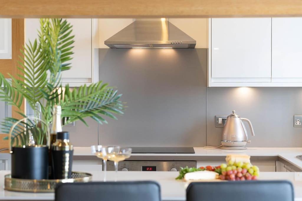 Lovely Apartment With Spectacular Views & Free Parking Brighton Luaran gambar